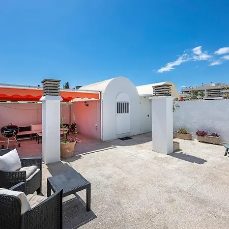 Wonderful Flat With Privateterrace And Pool Apartment *