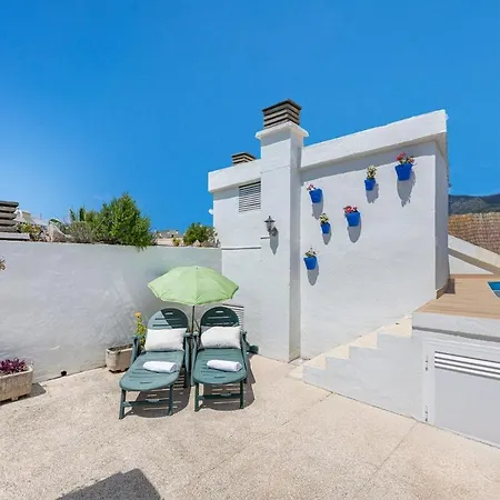 Wonderful Flat With Privateterrace And Pool Apartment *